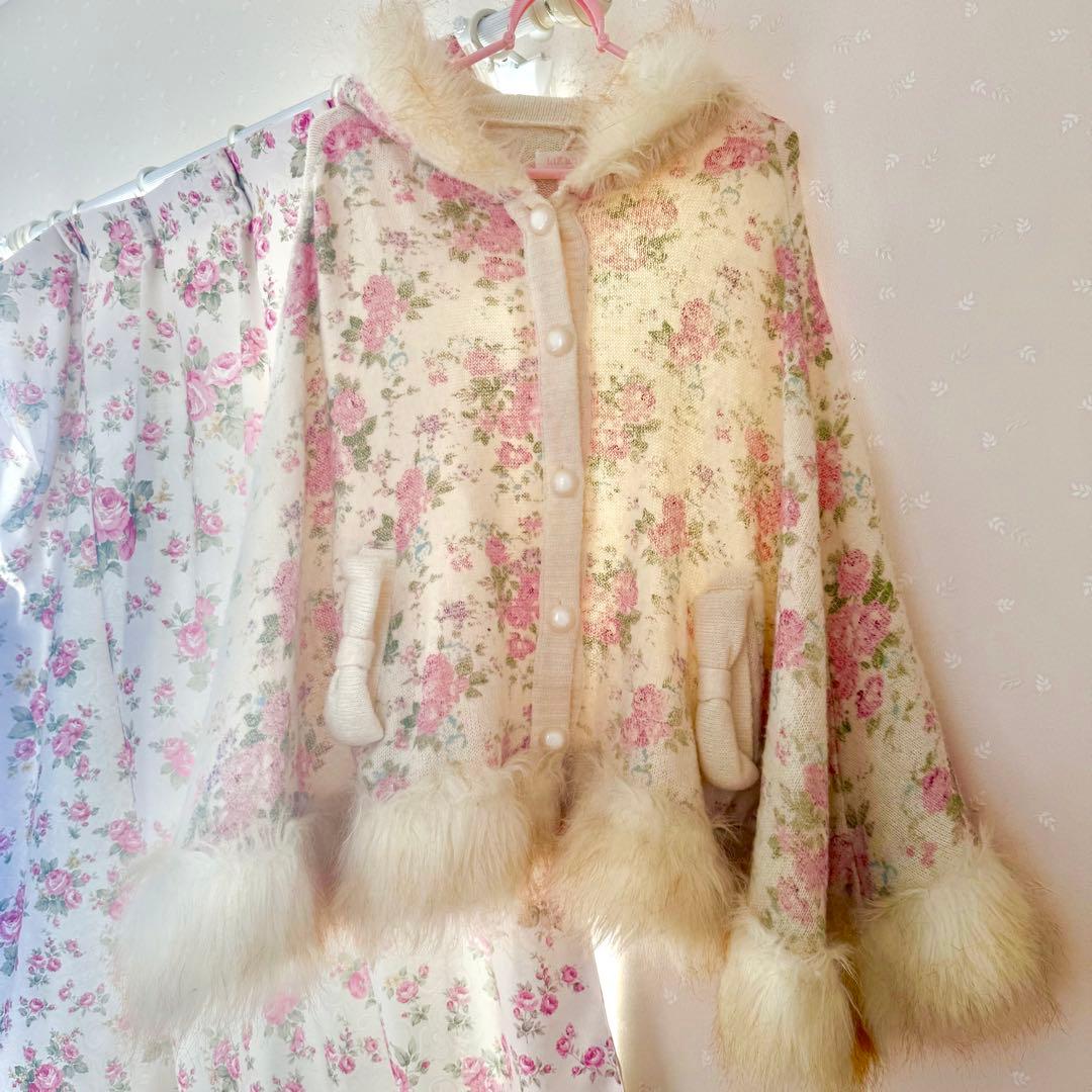 希少 LIZ LISA 花柄ファーポンチョ