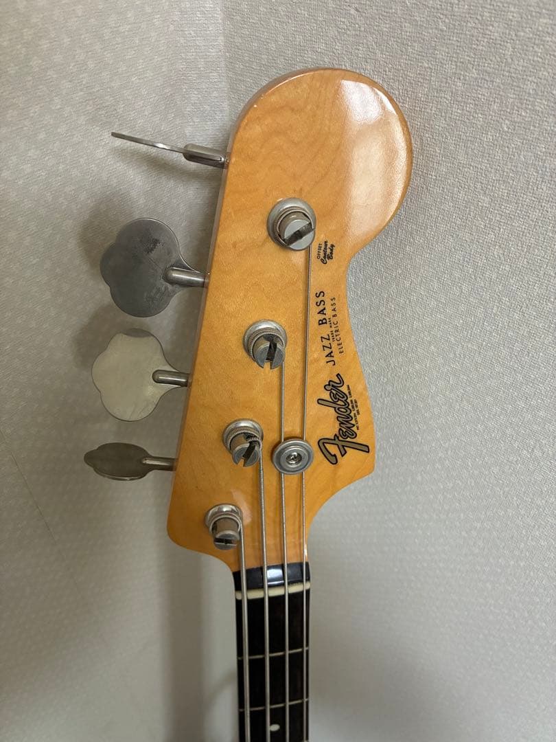 Fender Jazz Bass サンバースト 4弦