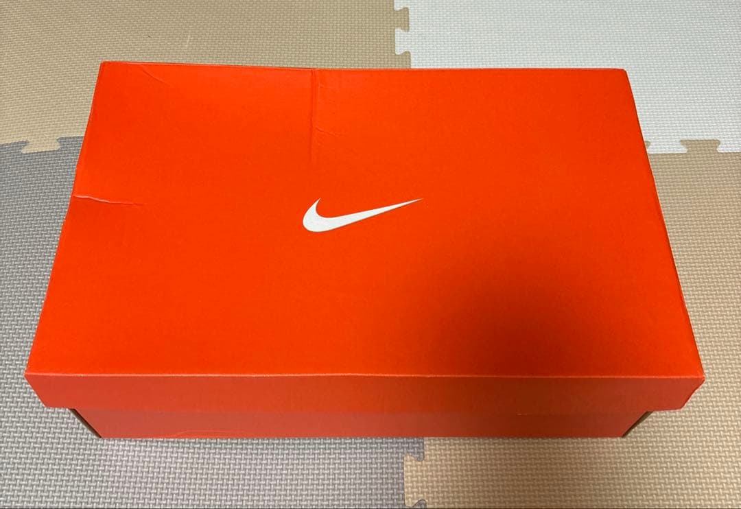 新品未使用‼︎ ナイキ エア ズーム ビクトリー　TR 3 NRG 28㎝