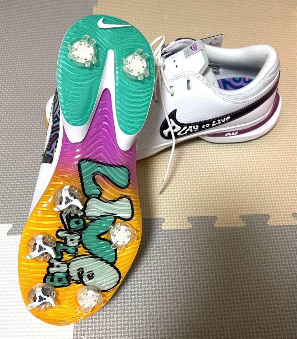 新品未使用‼︎ ナイキ エア ズーム ビクトリー　TR 3 NRG 28㎝