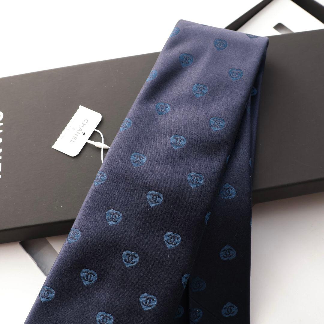 未使用 シャネル CHANEL ネイビー ロゴパターン ネクタイ