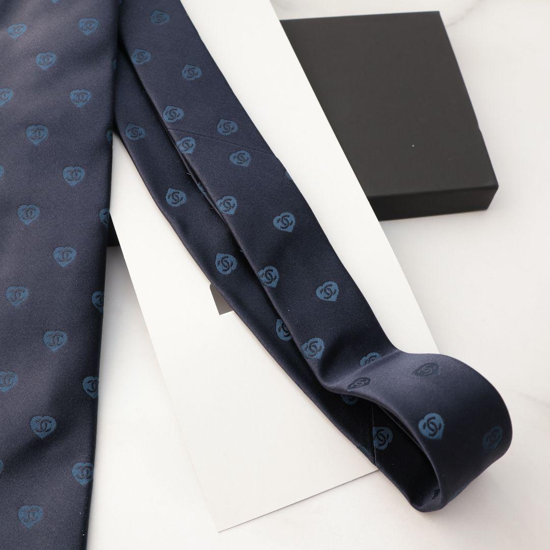 未使用 シャネル CHANEL ネイビー ロゴパターン ネクタイ