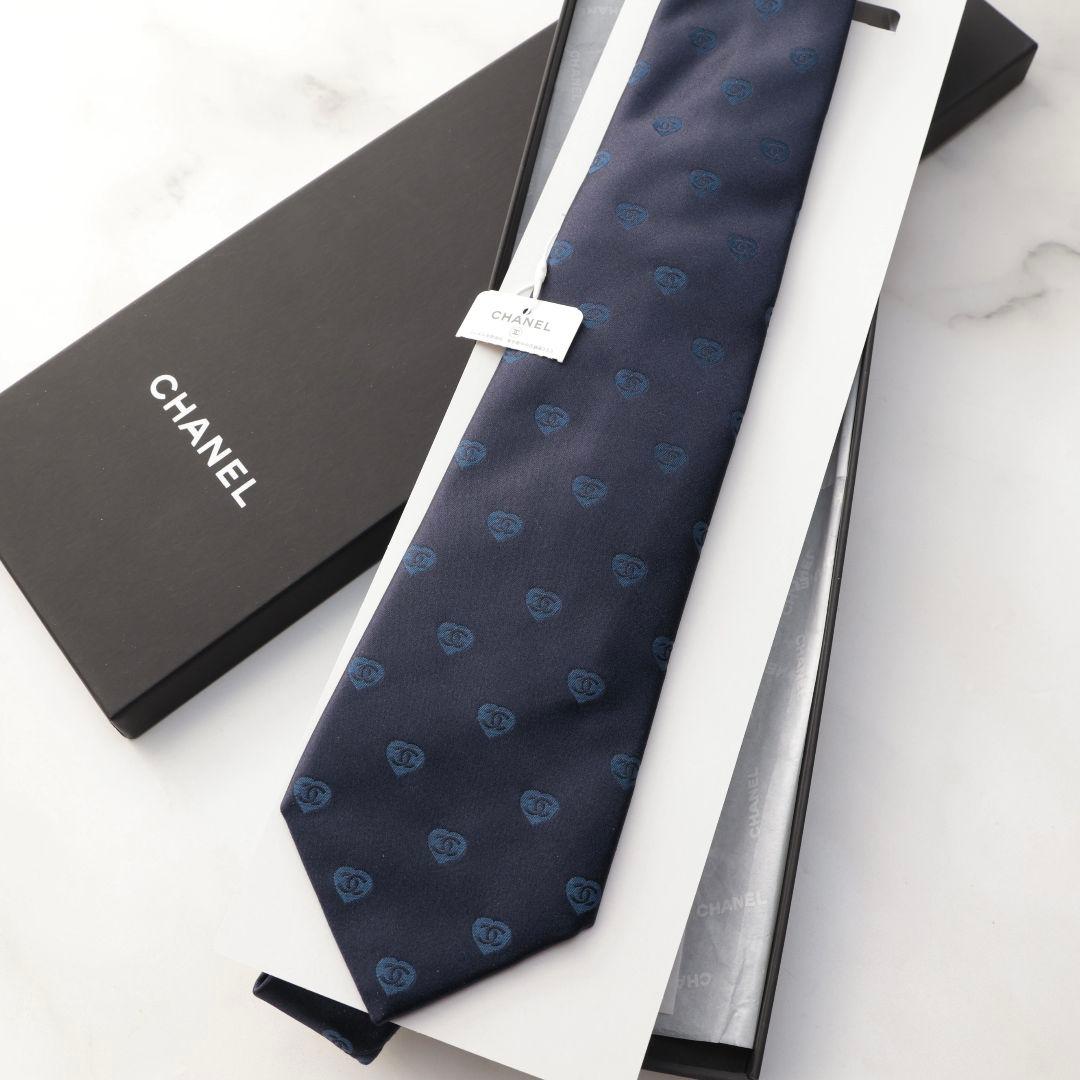 未使用 シャネル CHANEL ネイビー ロゴパターン ネクタイ