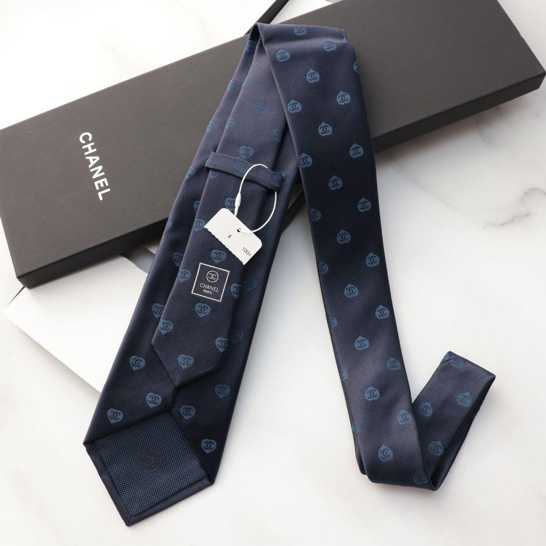 未使用 シャネル CHANEL ネイビー ロゴパターン ネクタイ