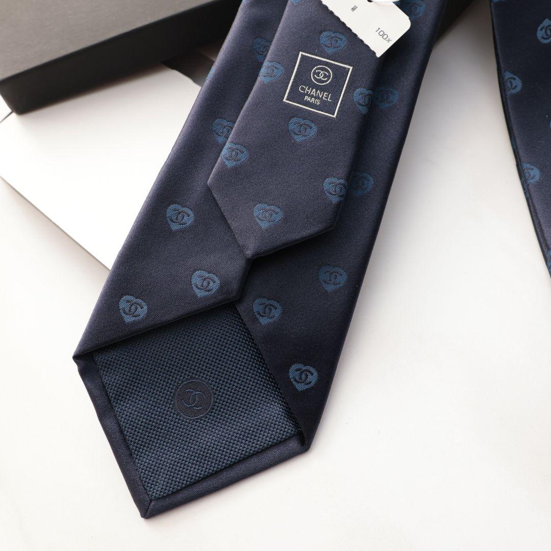未使用 シャネル CHANEL ネイビー ロゴパターン ネクタイ
