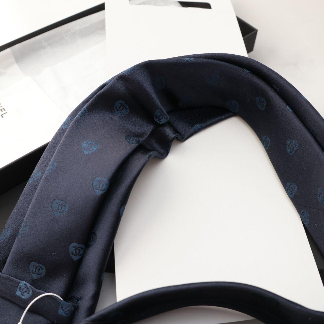 未使用 シャネル CHANEL ネイビー ロゴパターン ネクタイ