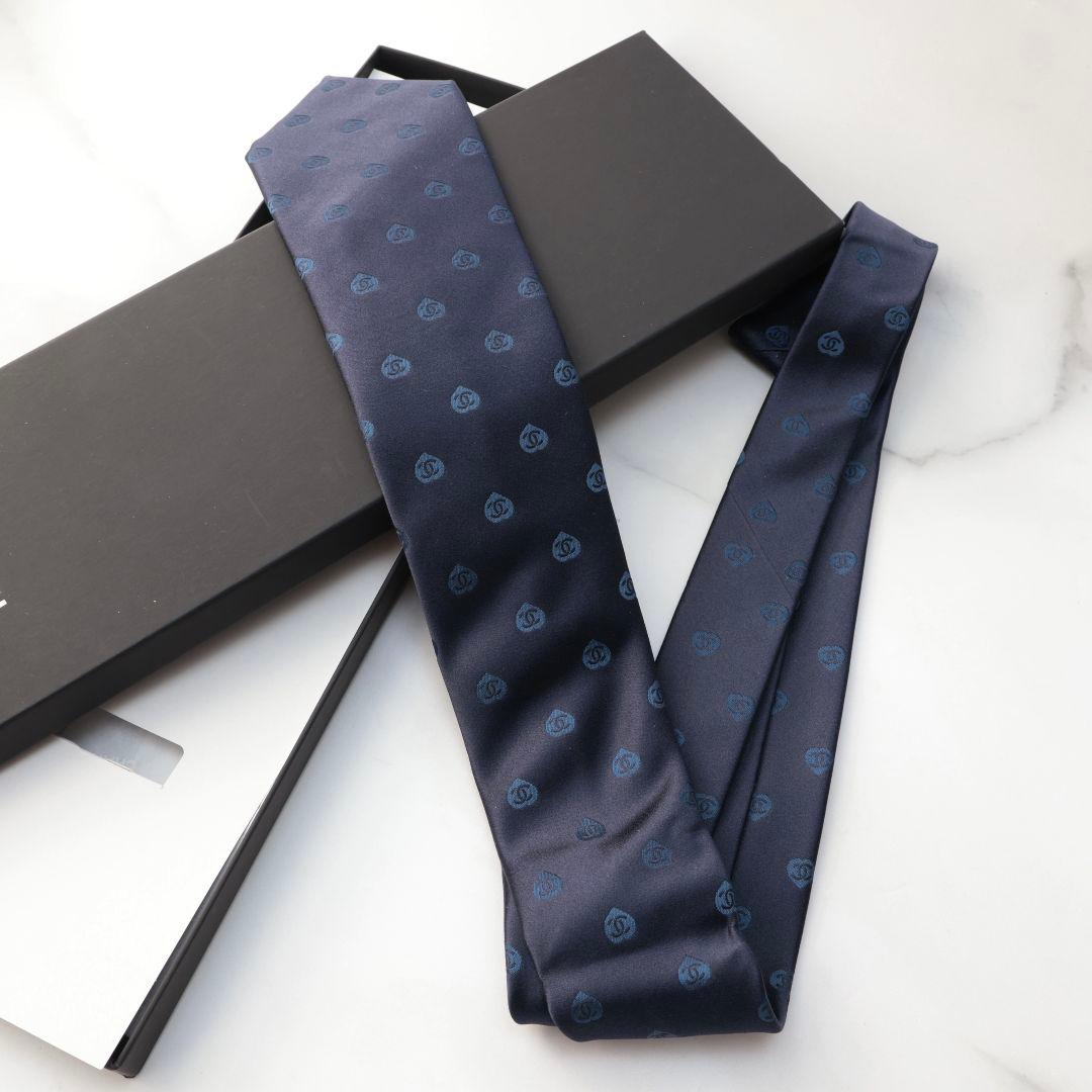 未使用 シャネル CHANEL ネイビー ロゴパターン ネクタイ