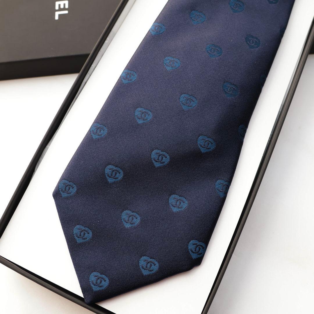 未使用 シャネル CHANEL ネイビー ロゴパターン ネクタイ