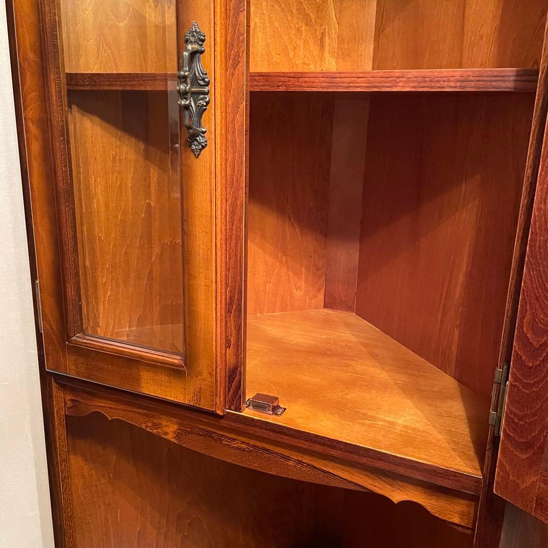 【カリモク】\"コロニアル\" HC3300NK 隅棚 コーナーキャビネット