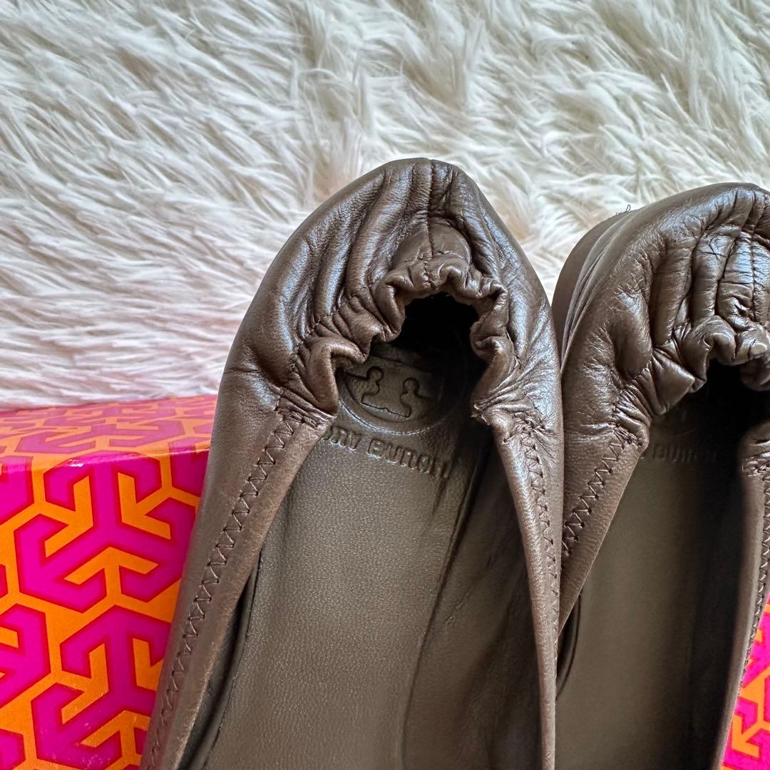 ✨美品✨TORY BURCHトリーバーチ　バレエフラットシューズ　ブロンズ　7