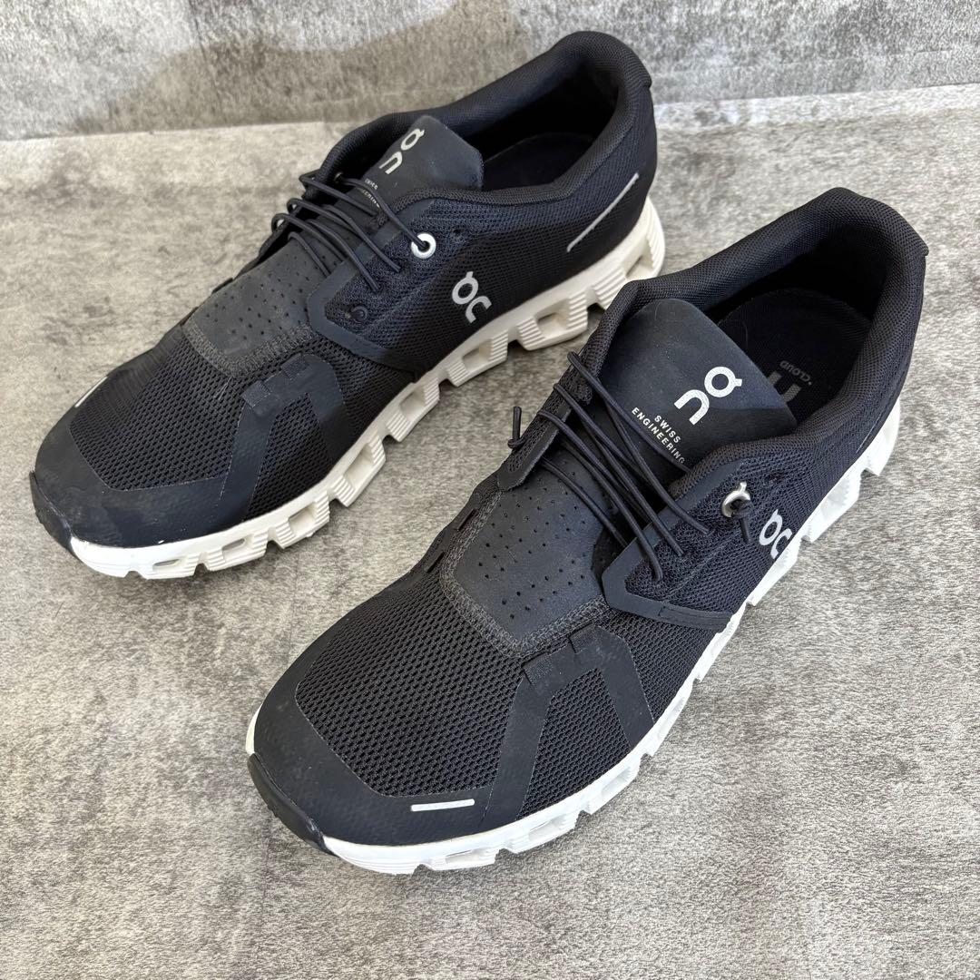 美品 オン On Cloud 5 ランニングシューズ ブラック 26.5cm