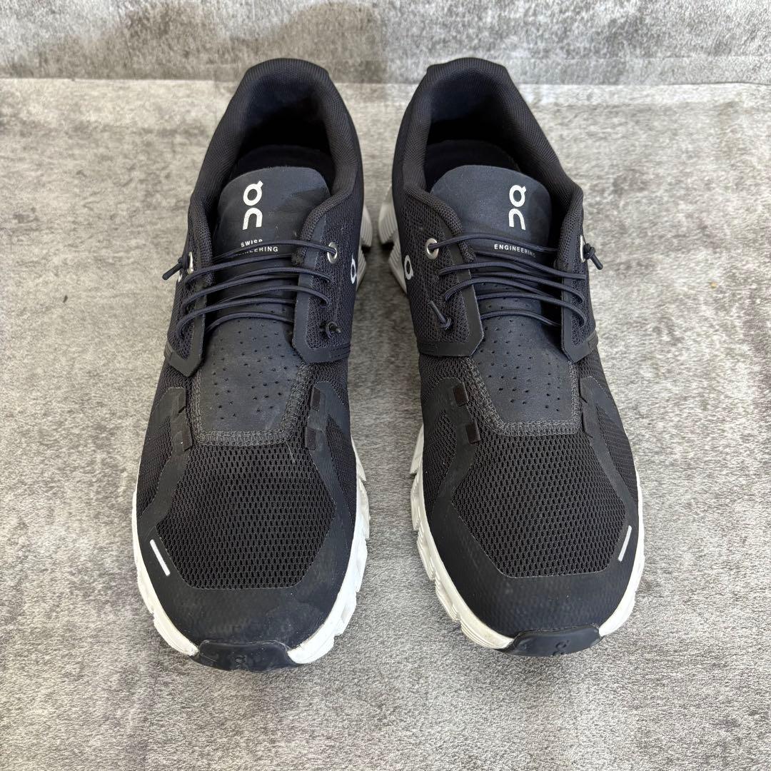 美品 オン On Cloud 5 ランニングシューズ ブラック 26.5cm