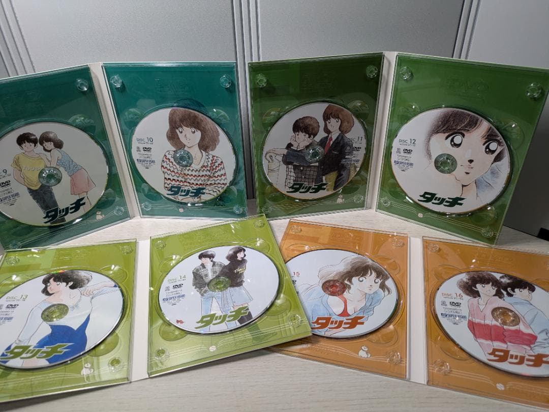 タッチ DVD ボックスセット初回限定封入特典ブックレット、CD、イラストカード