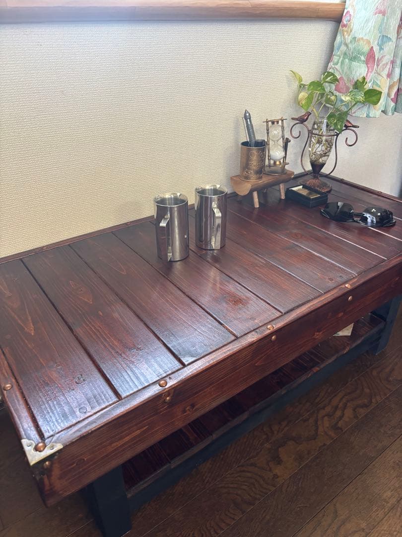 コーヒーテーブル