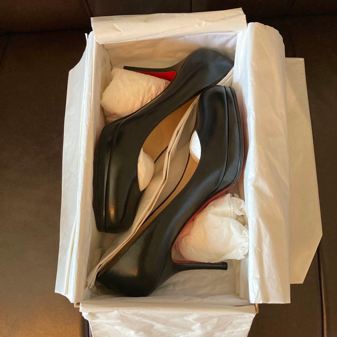 ma様Christian Louboutinクリスチャンルブタンブラックパンプス