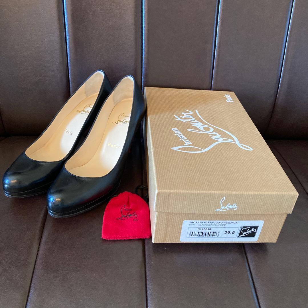 ma様Christian Louboutinクリスチャンルブタンブラックパンプス