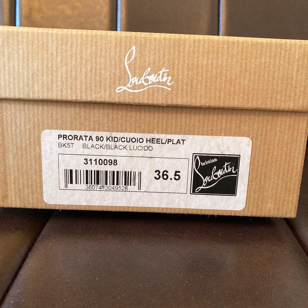 ma様Christian Louboutinクリスチャンルブタンブラックパンプス