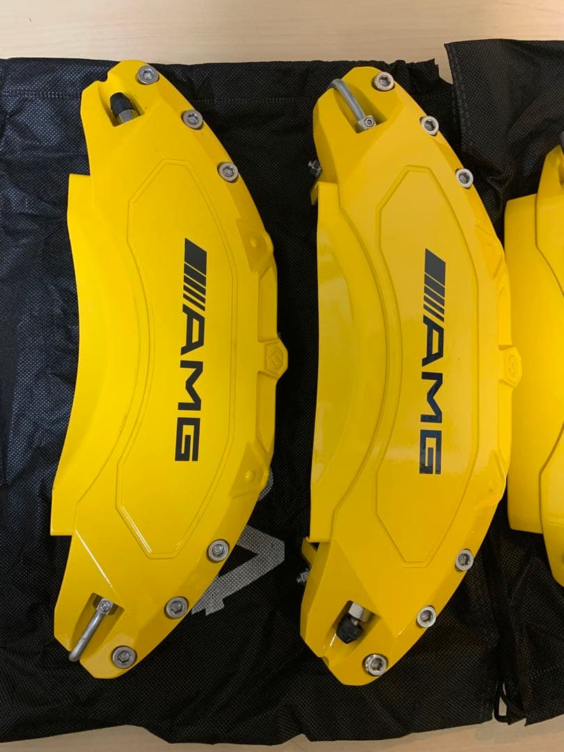 ベンツ　AMG キャリパーカバー　4個セット