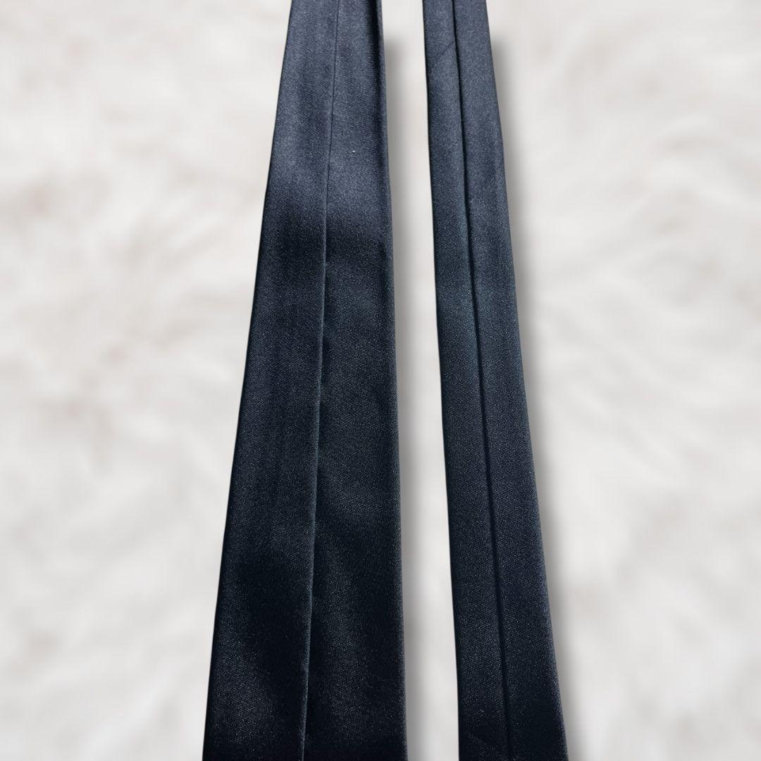 【美品✨】プラダ ソリッドタイ ダークネイビー 光沢 ナロータイ 箱有 ネクタイ