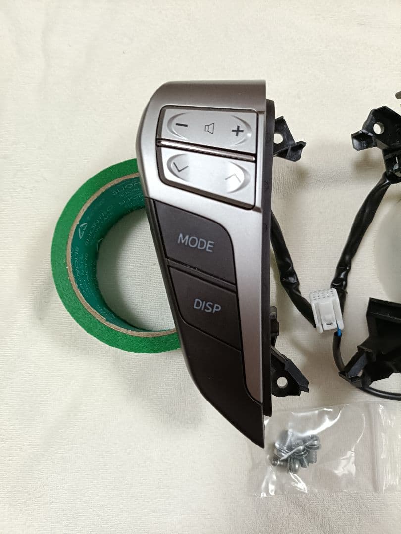 20アルファードヴェルファイア最上級グレードステアリングスイッチLED打ち替え白