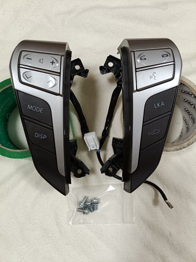 20アルファードヴェルファイア最上級グレードステアリングスイッチLED打ち替え白