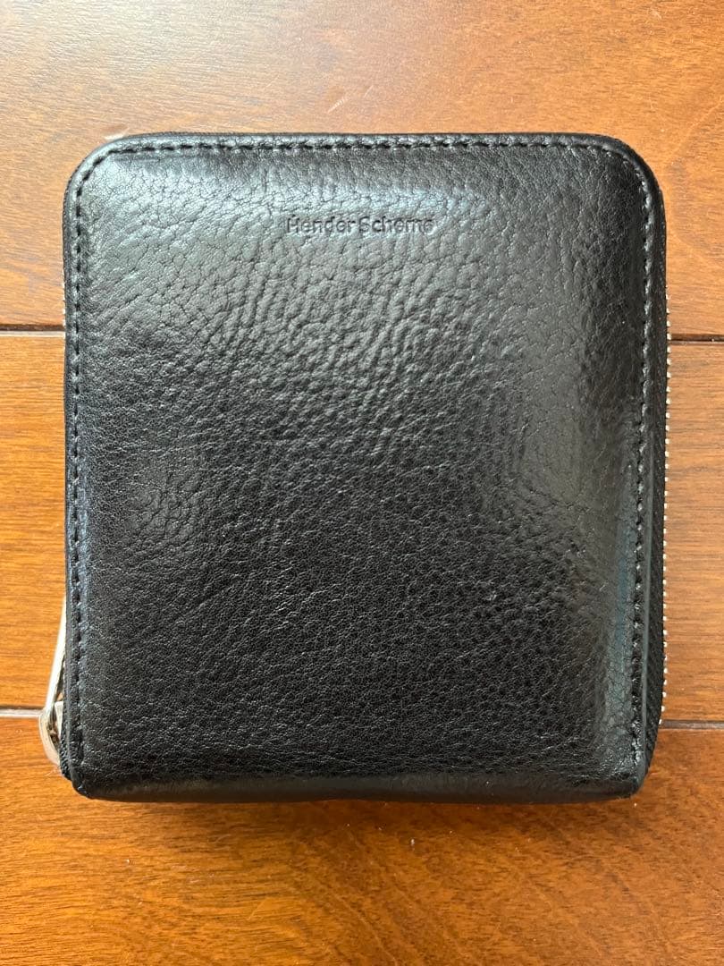 レザー製 ブラック 二つ折り財布