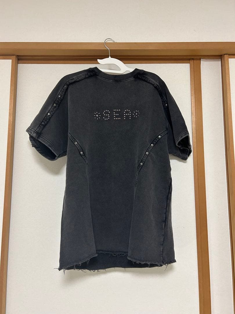 定価2万超の新品未使用！大人気のローリング・ストーンズコラボTシャツ