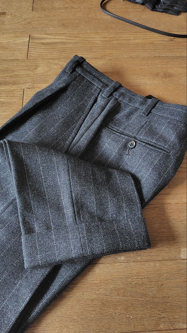 ZERBINOイタリアナポリ製グレー ストライプダブルベストスリーピース スーツ