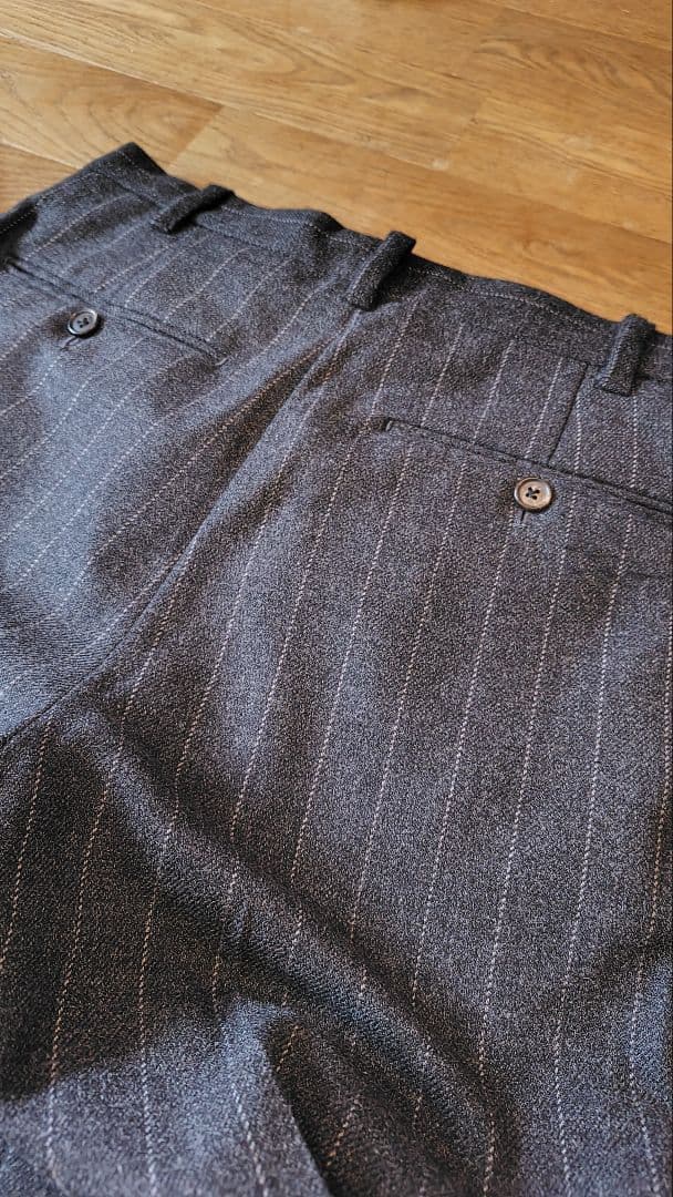 ZERBINOイタリアナポリ製グレー ストライプダブルベストスリーピース スーツ