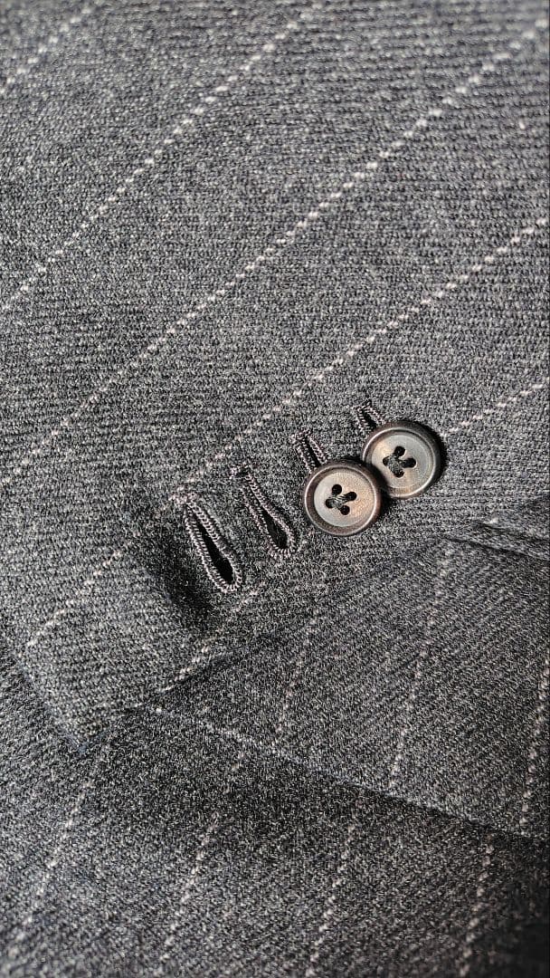 ZERBINOイタリアナポリ製グレー ストライプダブルベストスリーピース スーツ