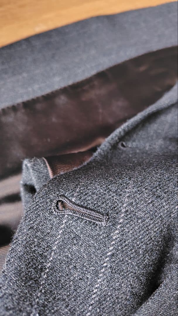 ZERBINOイタリアナポリ製グレー ストライプダブルベストスリーピース スーツ