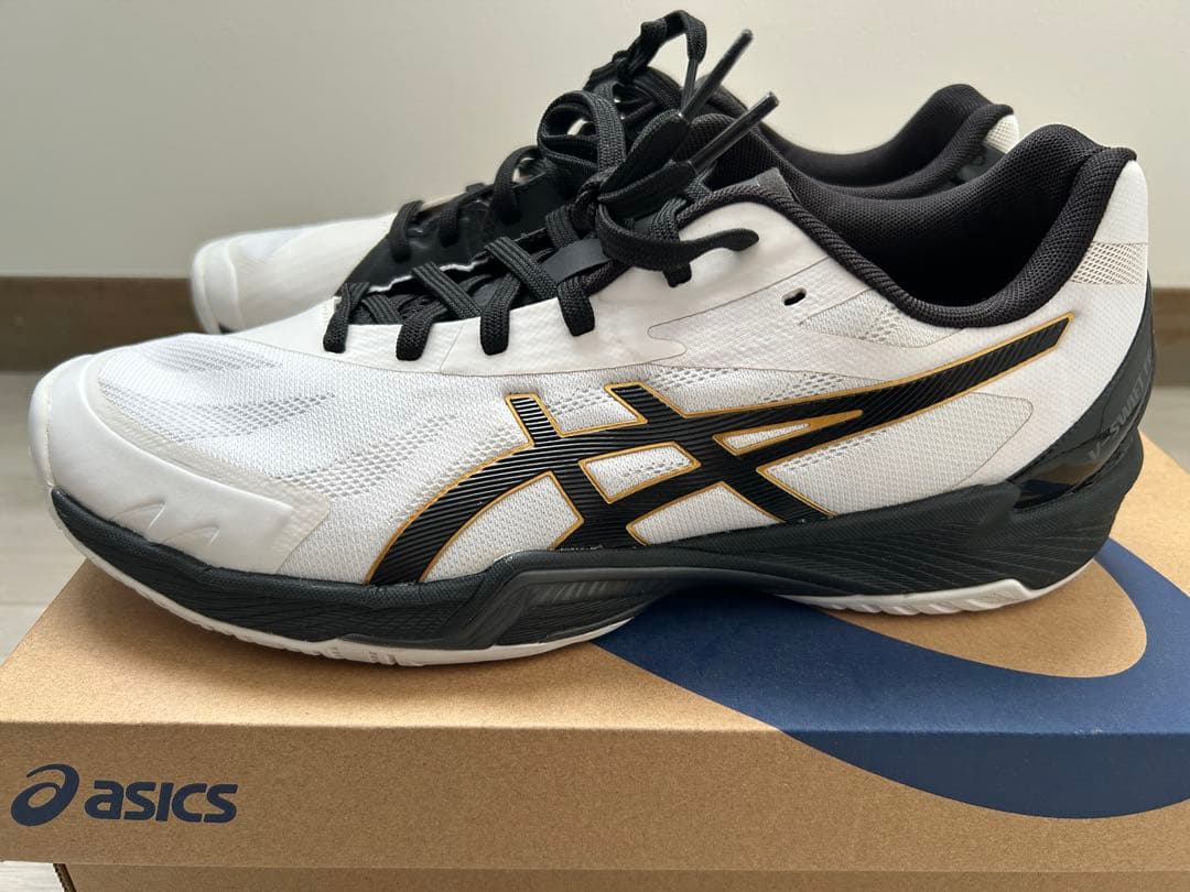 あ*つ様 asics バレーボールシューズ ホワイト/ブラック 27.5