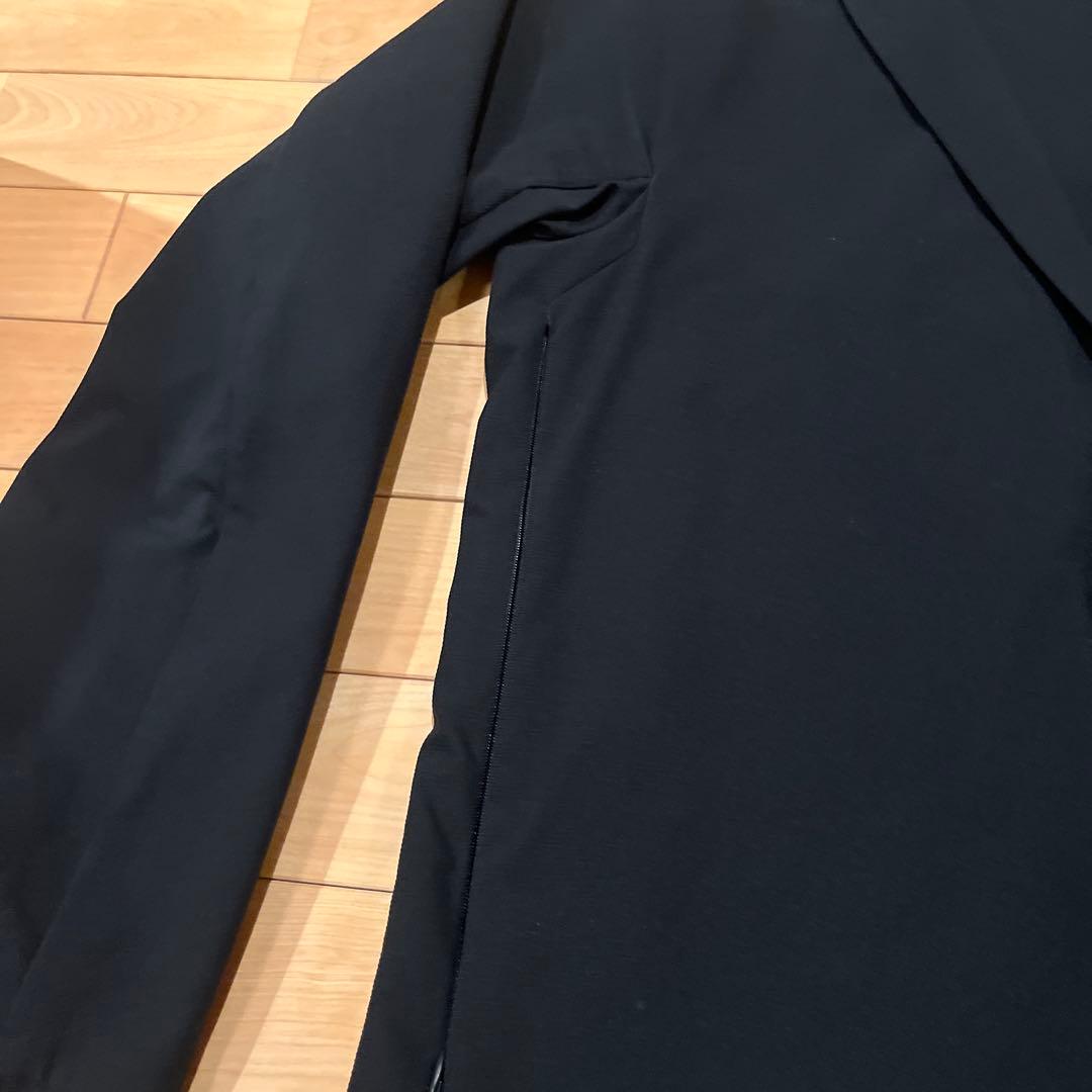 テアトラスーツ　フリーサイズ　ブラック