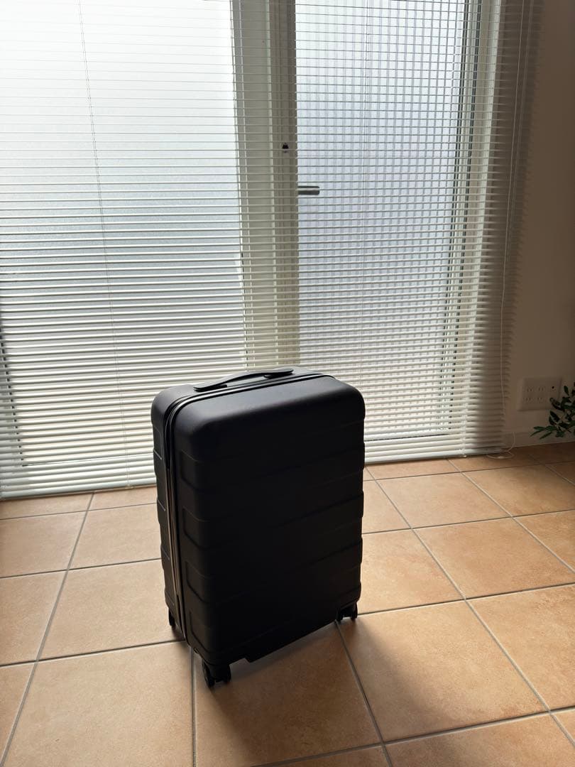 RI☆　【美品】無印良品　ハードキャリーケース　機内持込サイズ 36L