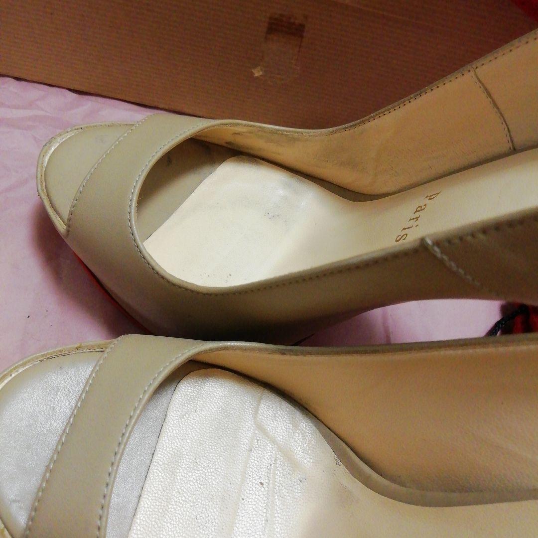 はぴ【中古品】クリスチャンルブタンサンダルオープントゥベージュ　361/2