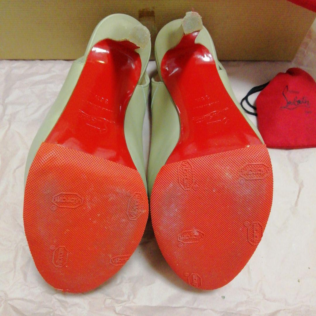 はぴ【中古品】クリスチャンルブタンサンダルオープントゥベージュ　361/2