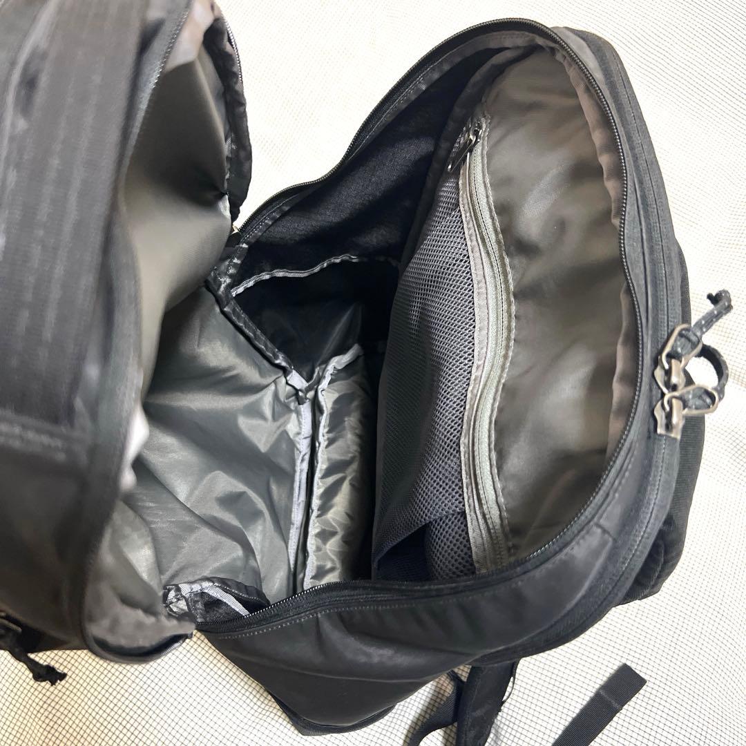 パタゴニア ブラックホール・パック 32L