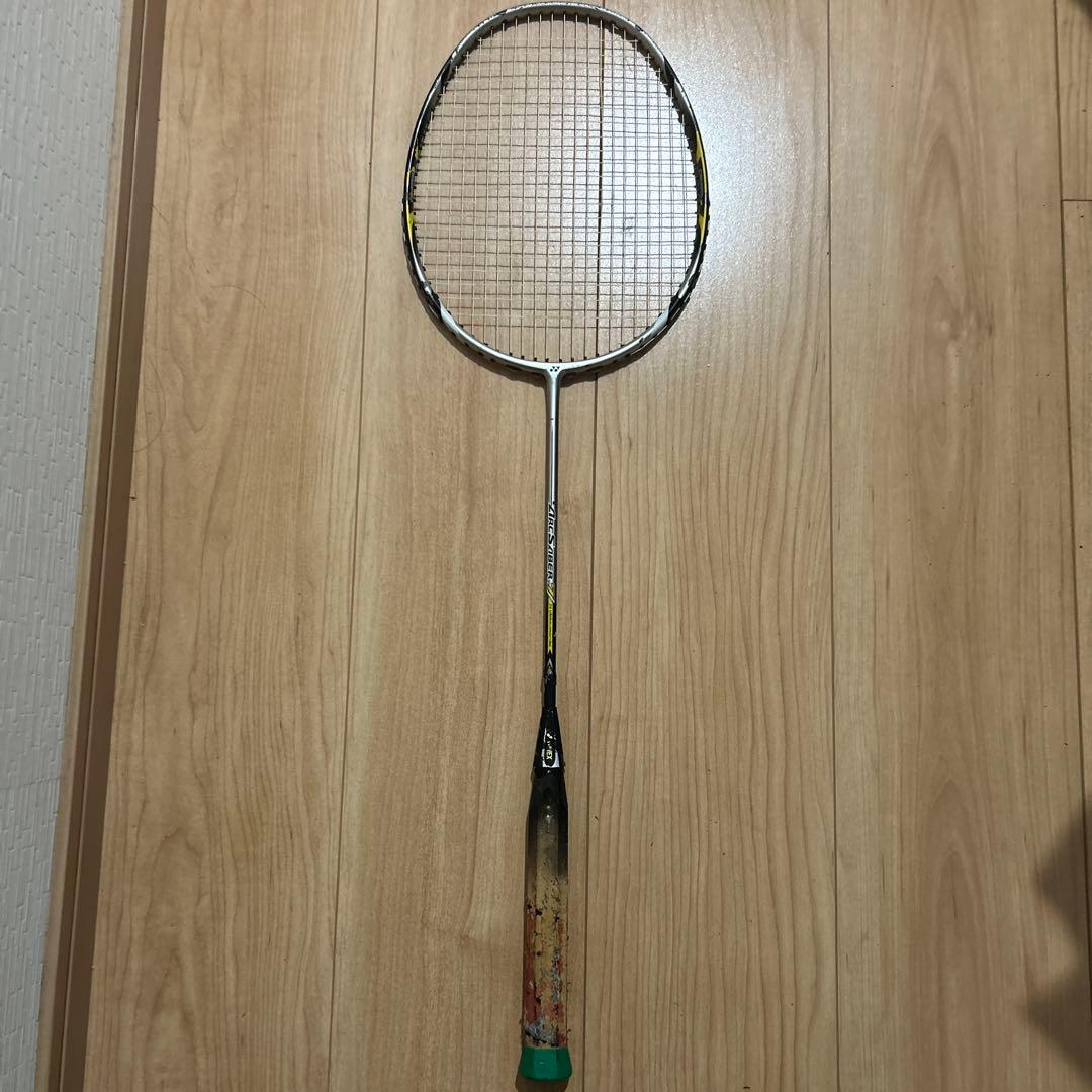 バドミントンラケット　アークセーバー7