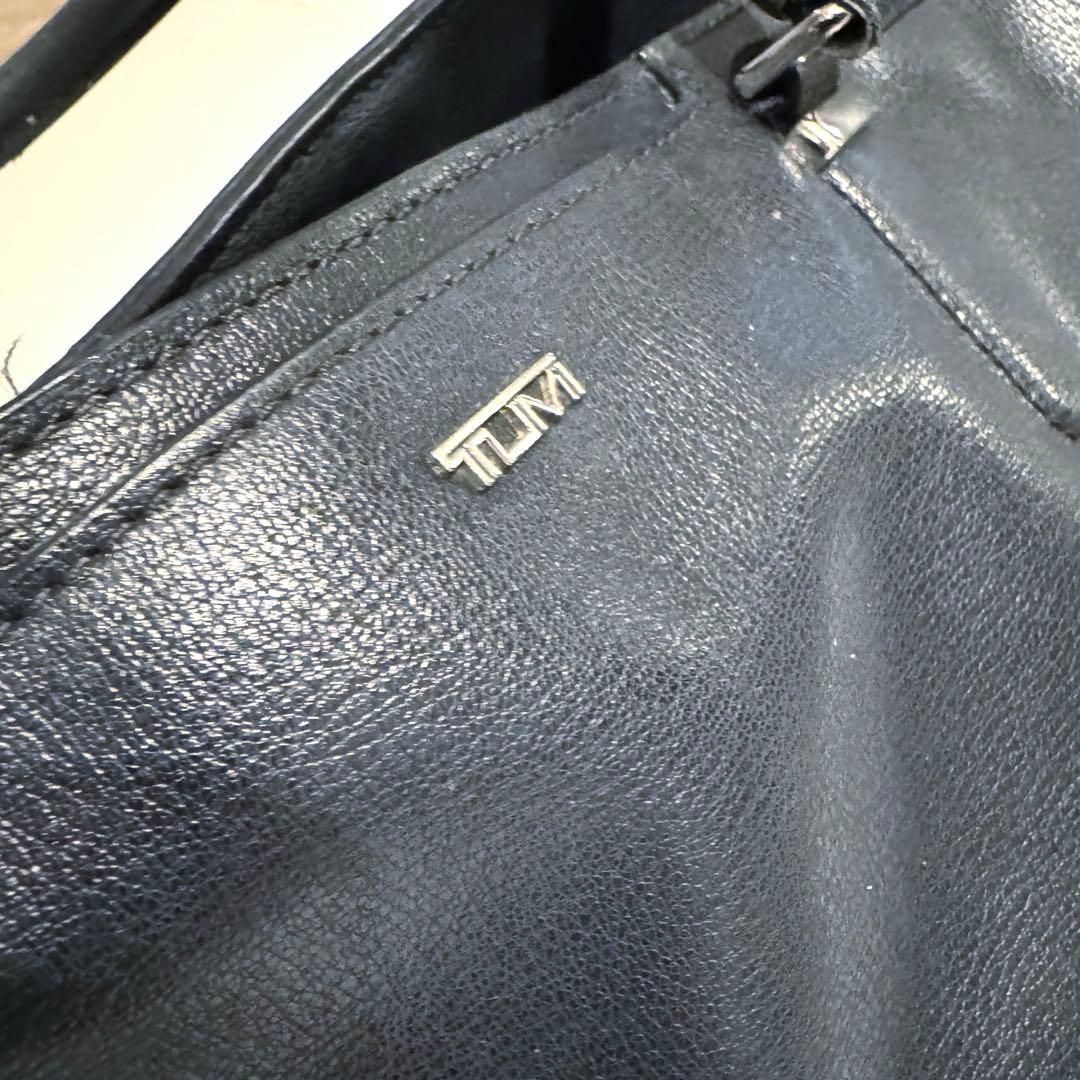 tumi トゥミ　ビジネストートバッグ　パソコン　仕事カバン　ネイビーブラック