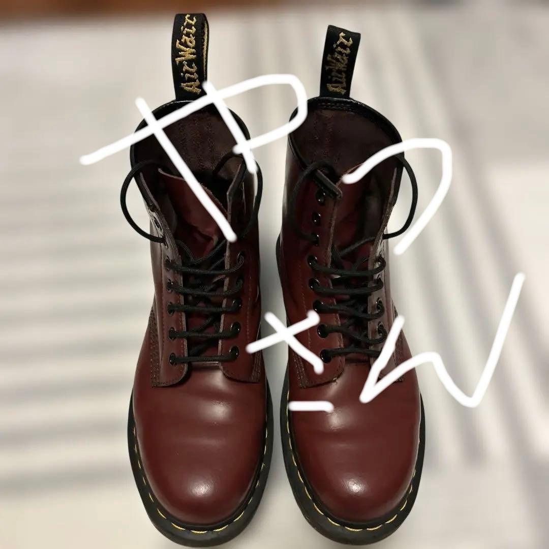 やつさん専用 ドクターマーチン　8ホール　UK7 26㌢