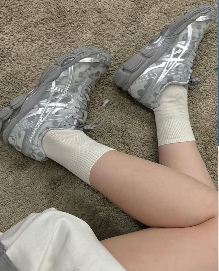 ASICS GEL-CUMULUS 16 SSCB 25.5セシリーバンセン