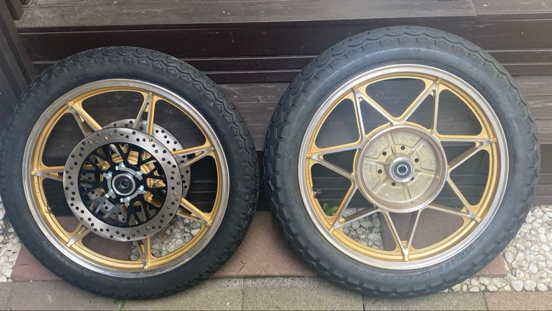 GS400.GSX250.400Ｅ用新品セブンキャストホイールタイヤフルセット⭐︎