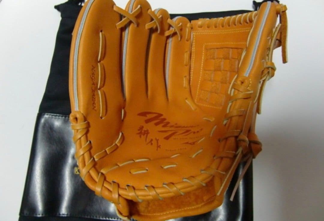 岸本マイスター監修特別モデル　ミズノプロ　硬式グラブ　投手用　左投用
