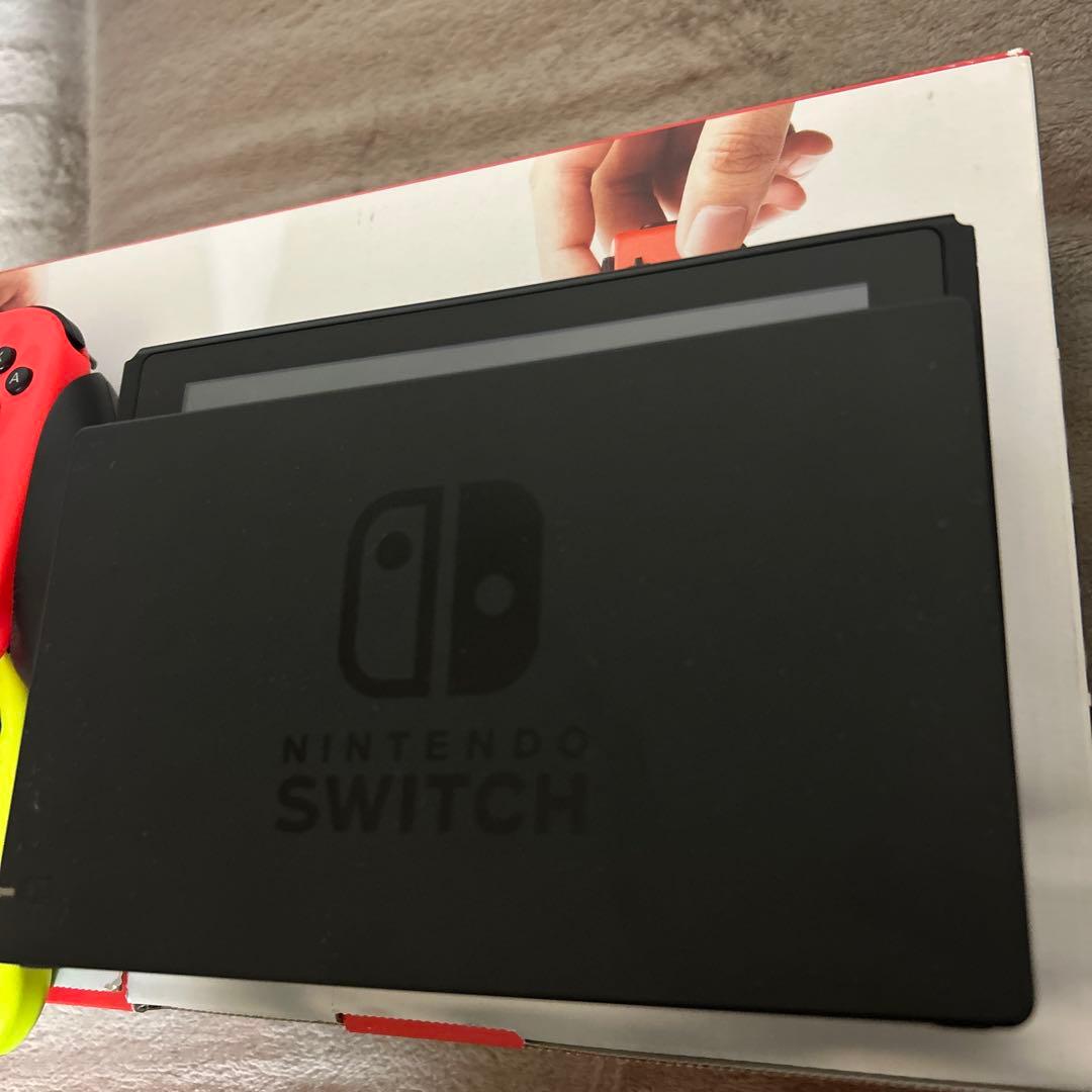 Nintendo Switch ネオンカラー ジョイコン付き