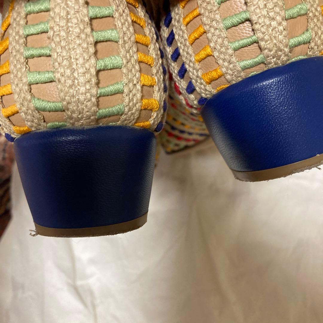 フエラガモ　靴