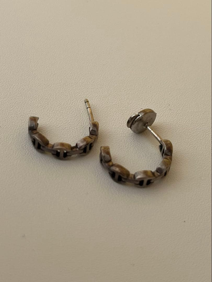 ホーセンブース ピアス