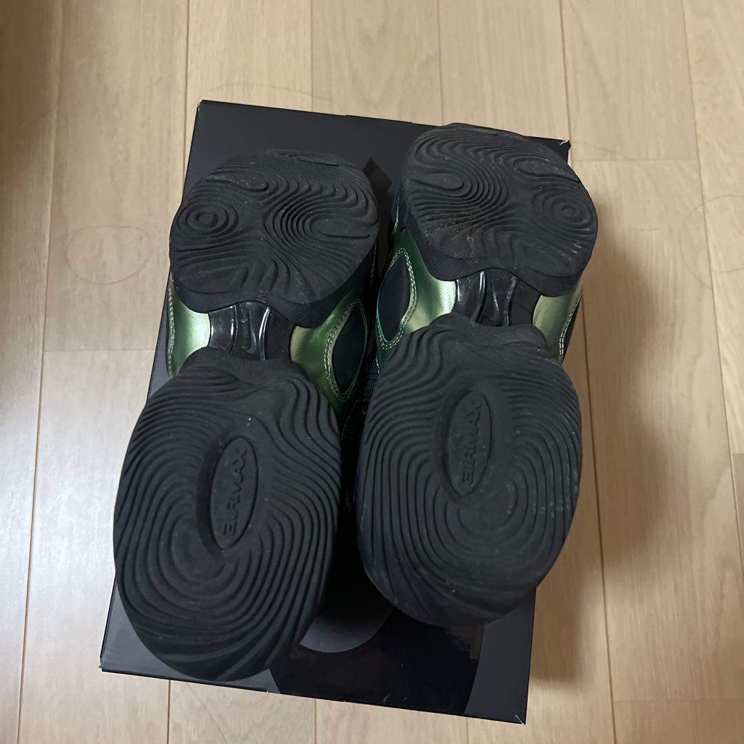 ナイキ　エアマックスミューズ　オイルグリーン