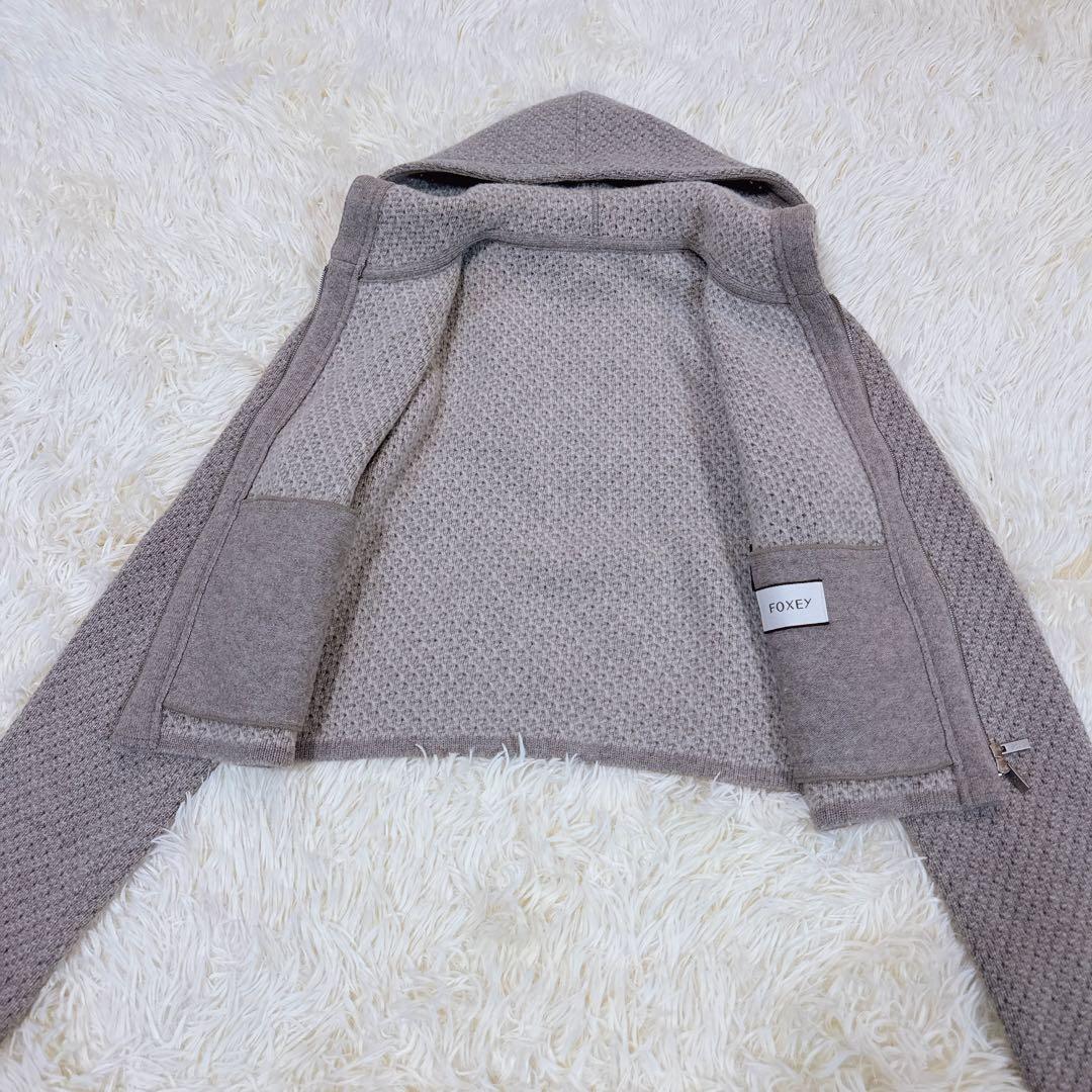 美品 フォクシー　カシミヤ混パーカー　SEA BREEZE PARKA 40