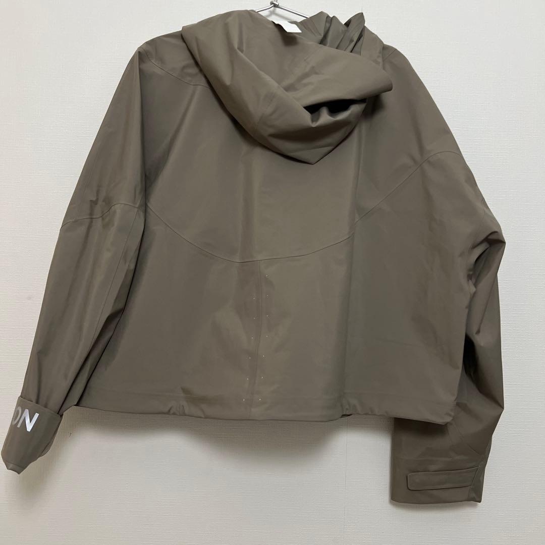Lululemon ウィンドブレーカー カーキ　サイズ10