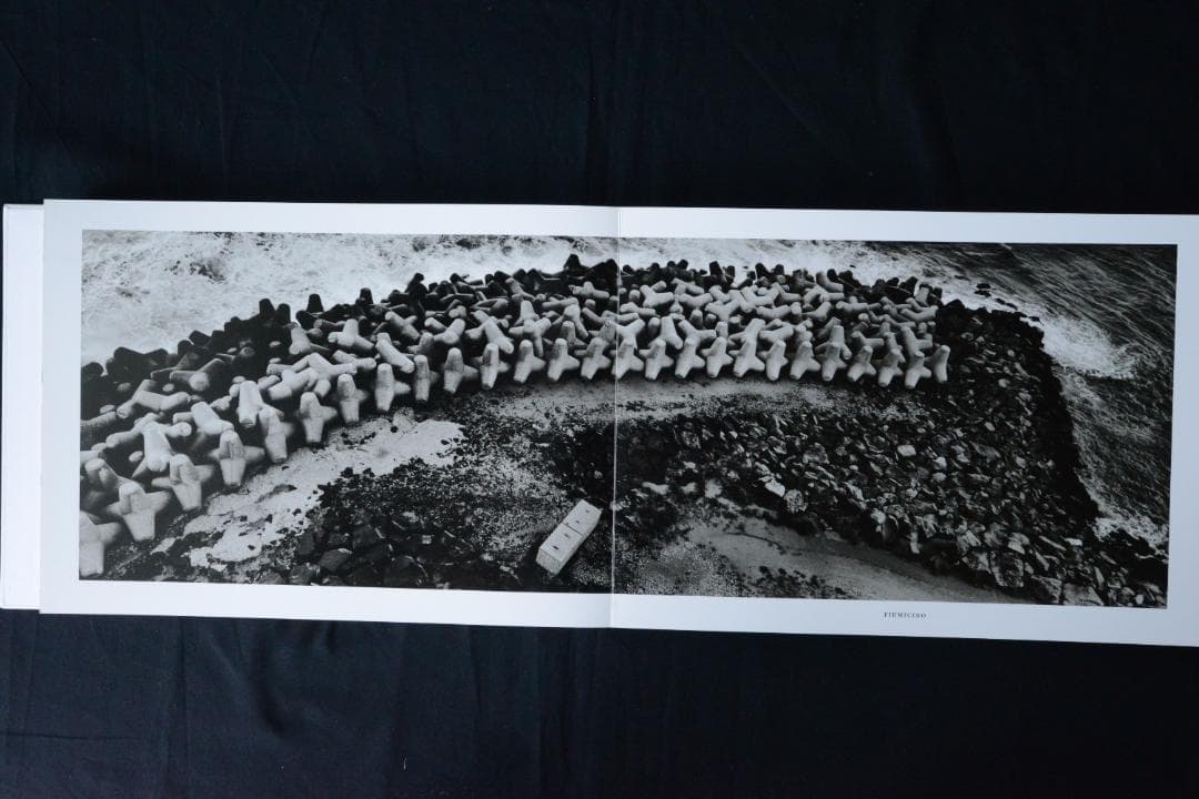 【Theatre du temps: Josef Koudelka】★新品未読品